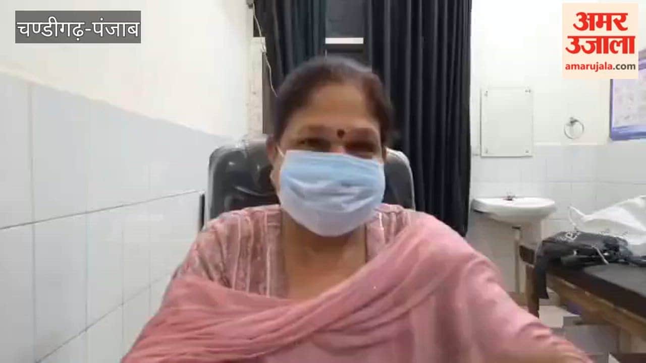 A child playing in the street in Ferozepur was shot in the back and injured.