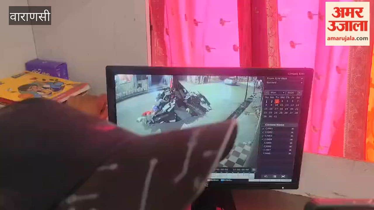 Holika caught fire before the auspicious time in varanasi