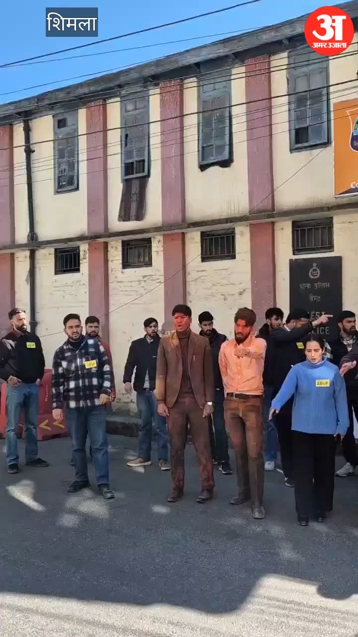 मारपीट मामले में पांच दिन बाद भी एफआईआर दर्ज नहीं होने पर भड़की एबीवीपी, किया बालूगंज थाने का घेराव