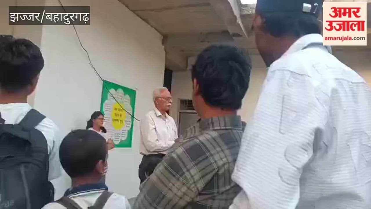 Nav Pankh Social Welfare Society celebrated Holi festival