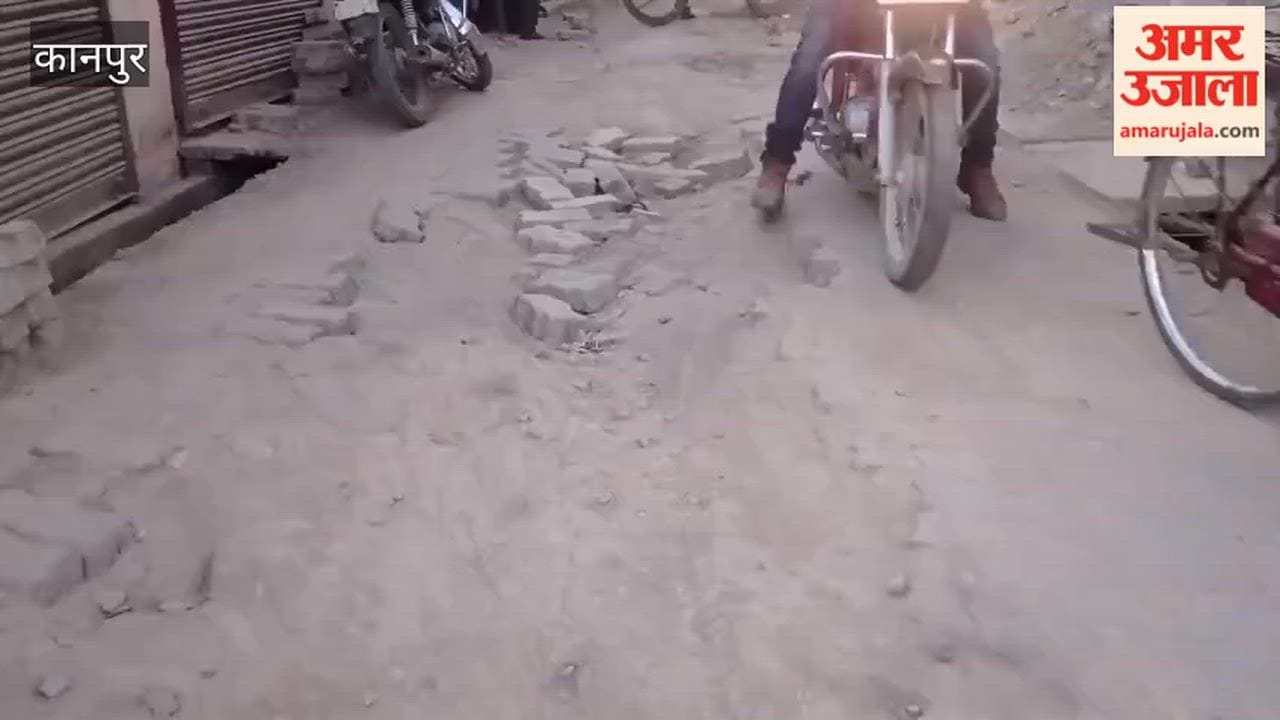 Kanpur: Contractor ruins interlocking road in Barasirohi New Colony