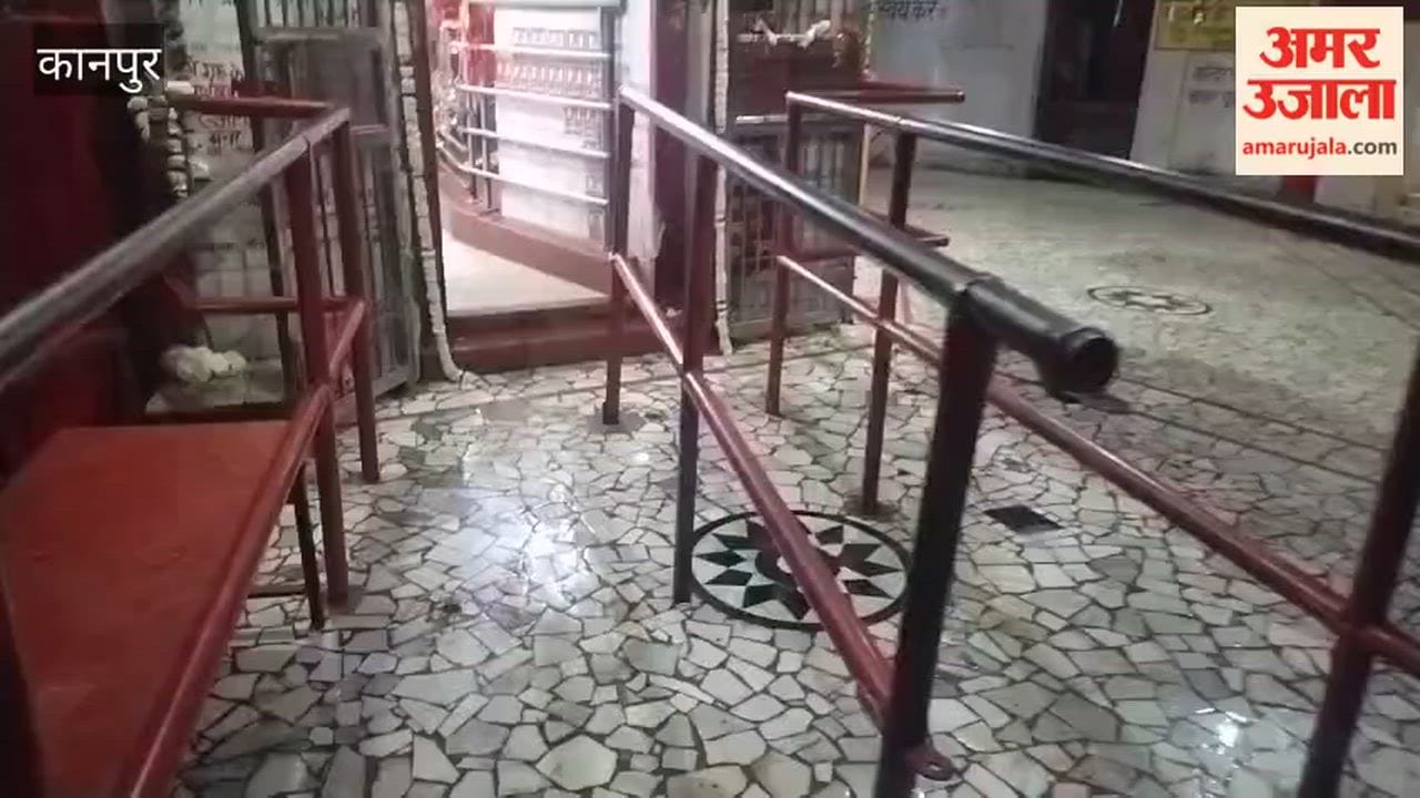 doors of the Kudni Hanuman Temple opened after the lunar eclipse ended