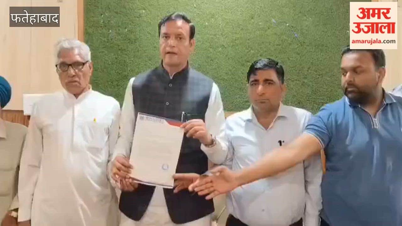 Members of the Mahashakti Charitable Trust, enraged by singer and rapper Badshah's song, burned an effigy and lodged a complaint at the Ratia police station in Fatehabad.