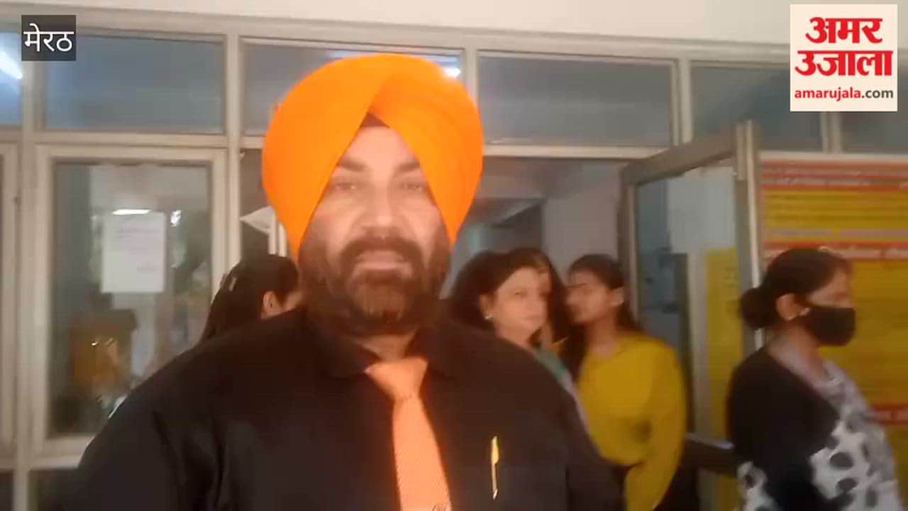 School Leaders Stage Peaceful Protest at Housing Development Office, Submit Memorandum