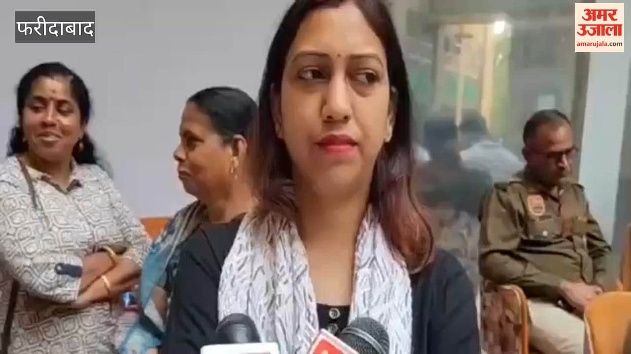 Residents of Princess Park Society protested due to power crisis in Faridabad