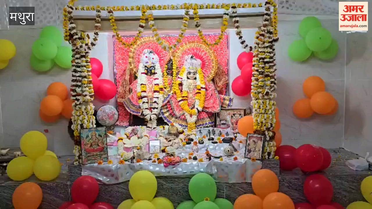 Charkula dance performed at Radhakund in Mathura on Holi