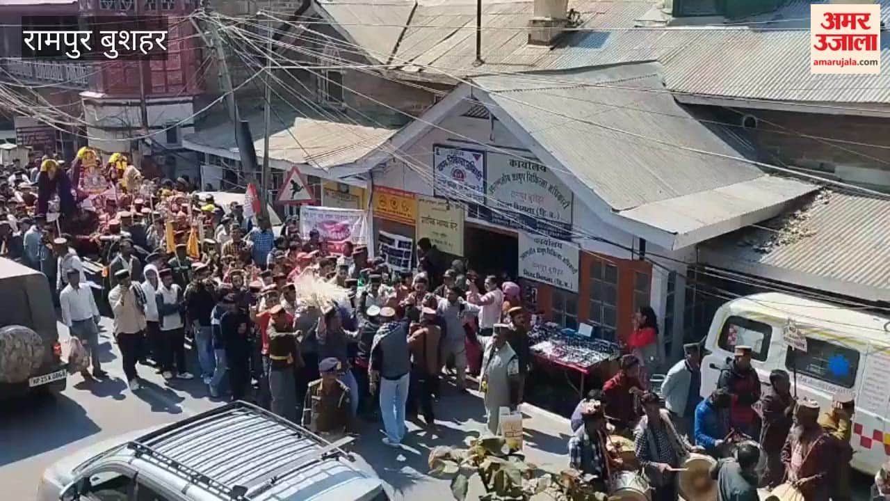 Rampur Bushahr On the second day of the Phag fair, a procession of deities was taken out