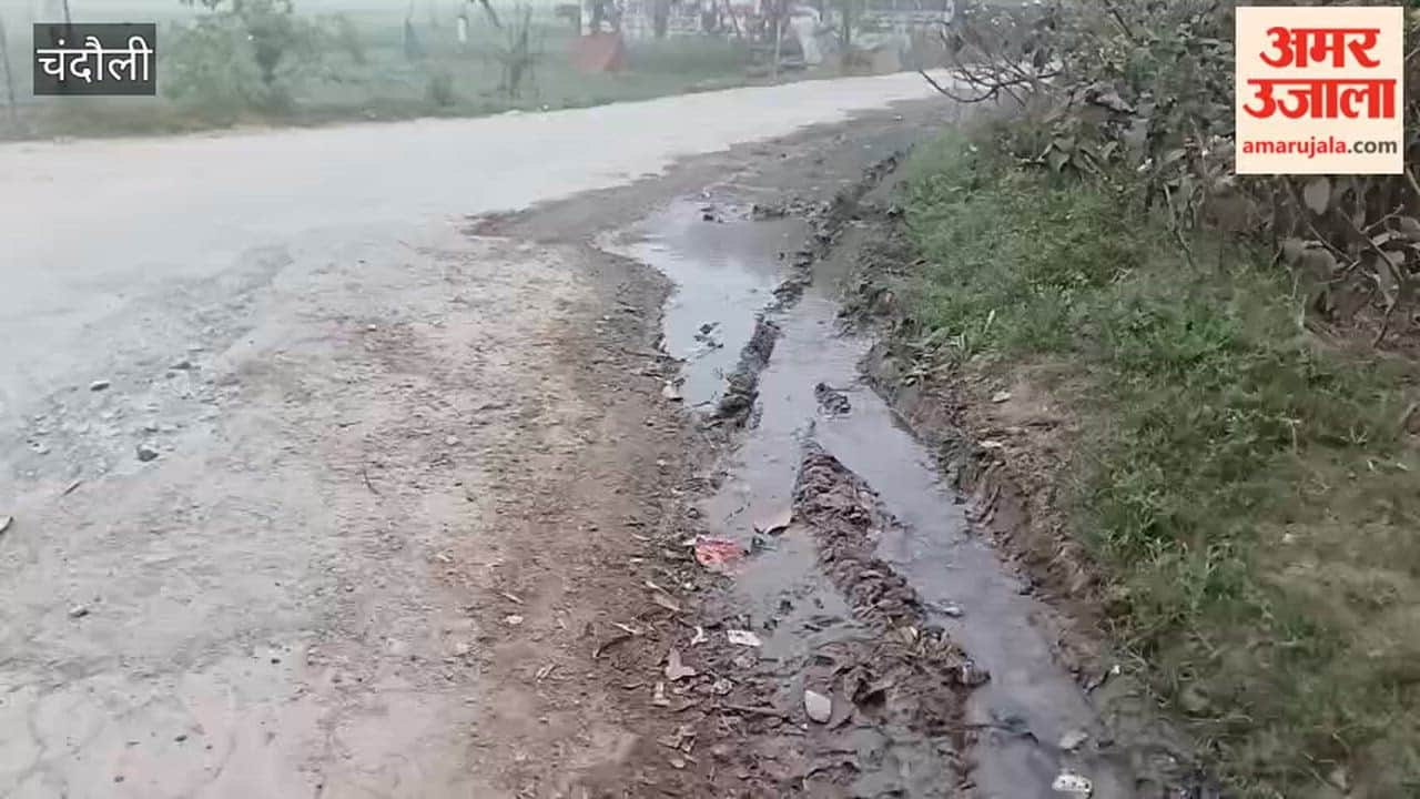 Pipeline broken for years thousands of liters of water flowing