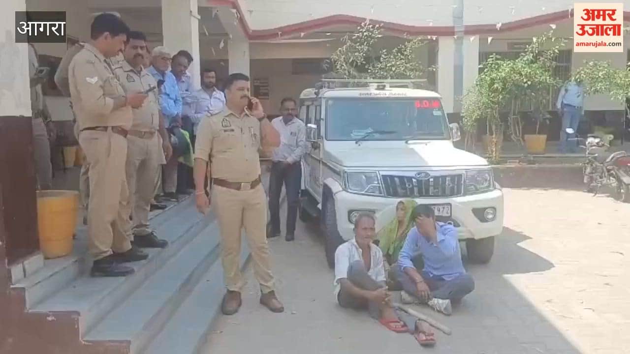 Three hour uproar in Agra tehsil family lays down in front of SDM car