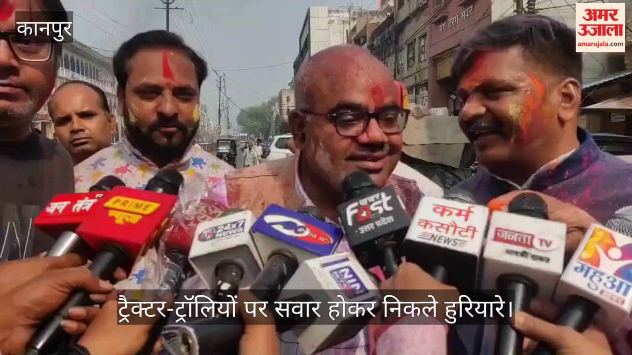 कानपुर का ऐतिहासिक गंगा मेला: राष्ट्रगान के साथ शुरू हुई रंगों की जंग; मुस्लिमों ने फूल बरसाकर किया स्वागत