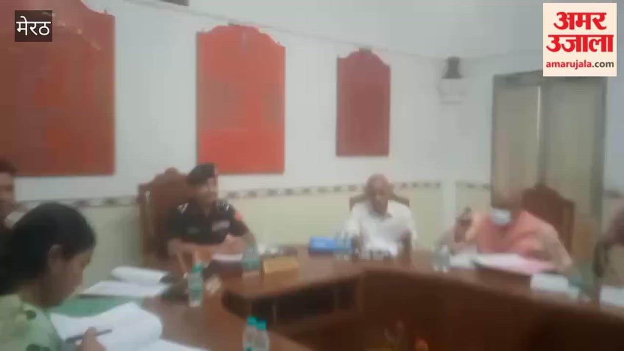 Meerut: Discussion on development works in Cantt Board office