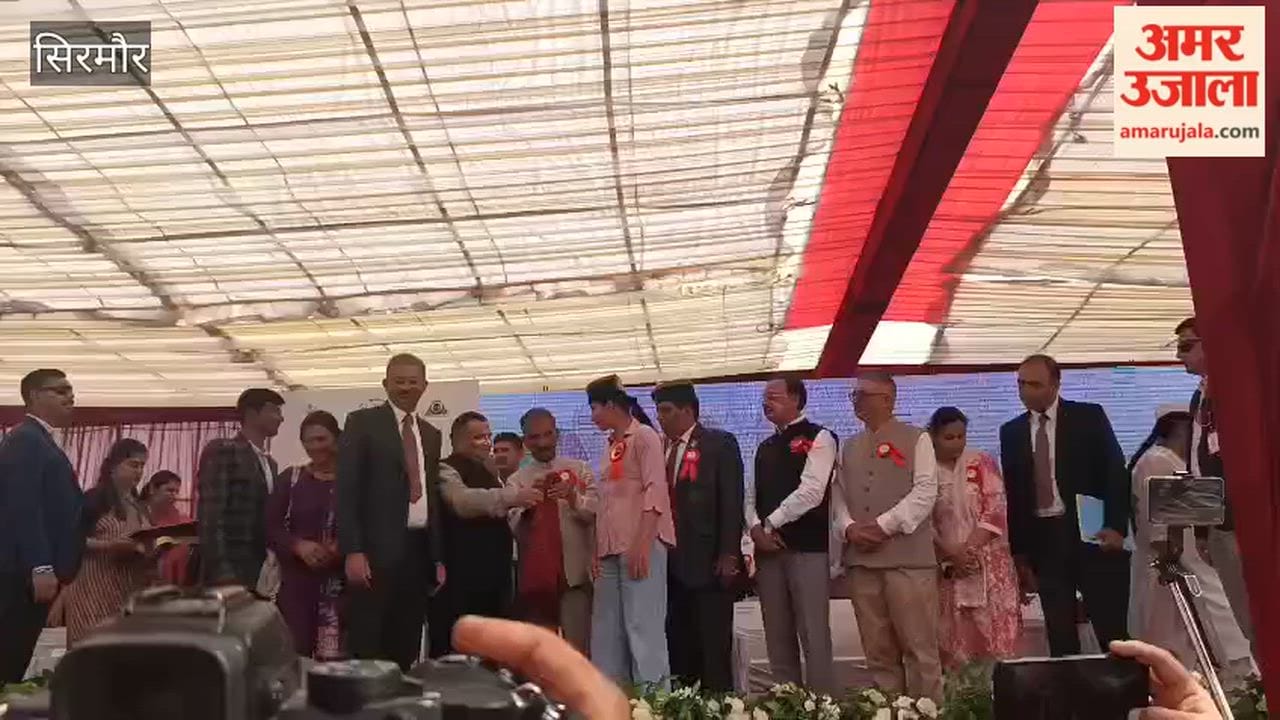 Sirmour Chief Minister Sukhu honored women and daughters in the International Women's Day celebrations