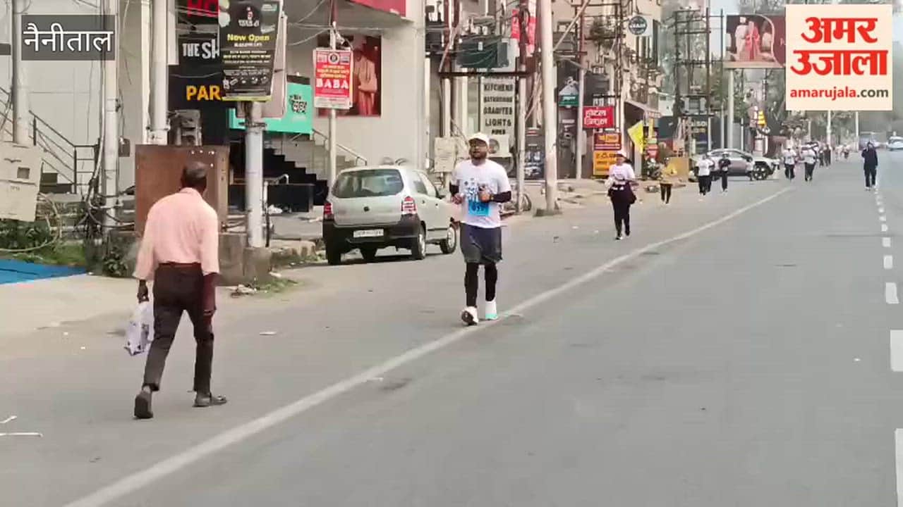 Namami Gange and Tri Club organised a race on Women's Day, with 300 participants
