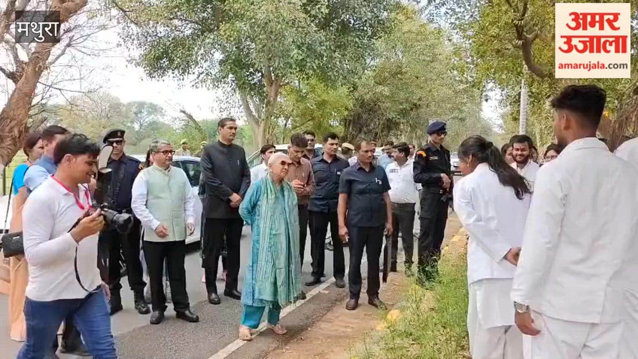 Governor Anandiben Patel Arrives in Mathura, to Visit Dwarkadhish Temple
