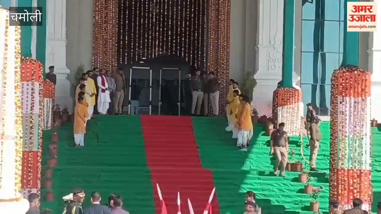 VIDEO: Budget session begins with Vedic chanting in Bhararisain