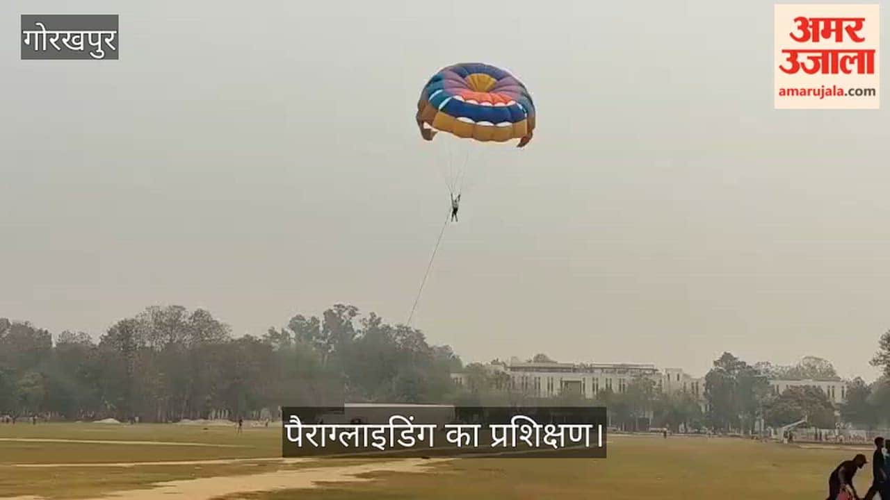 Paragliding training given to NCC students at DDU