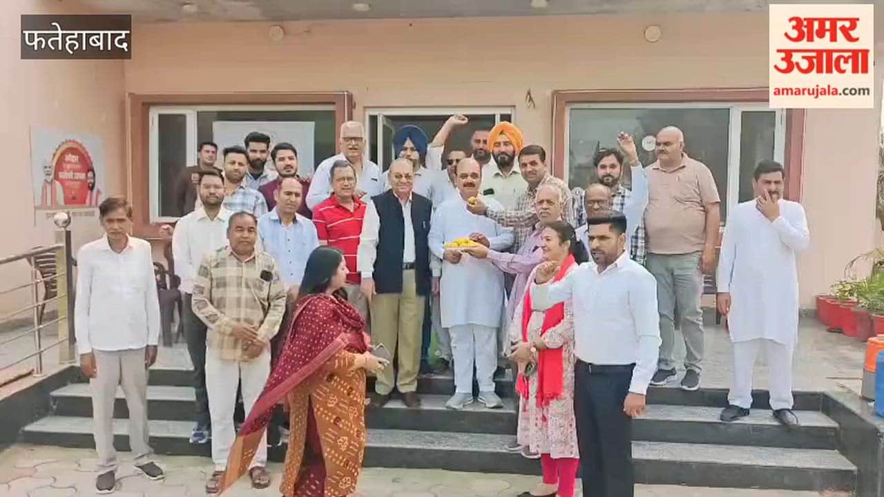 Sweets distributed at BJP district office to celebrate T20 World Cup win