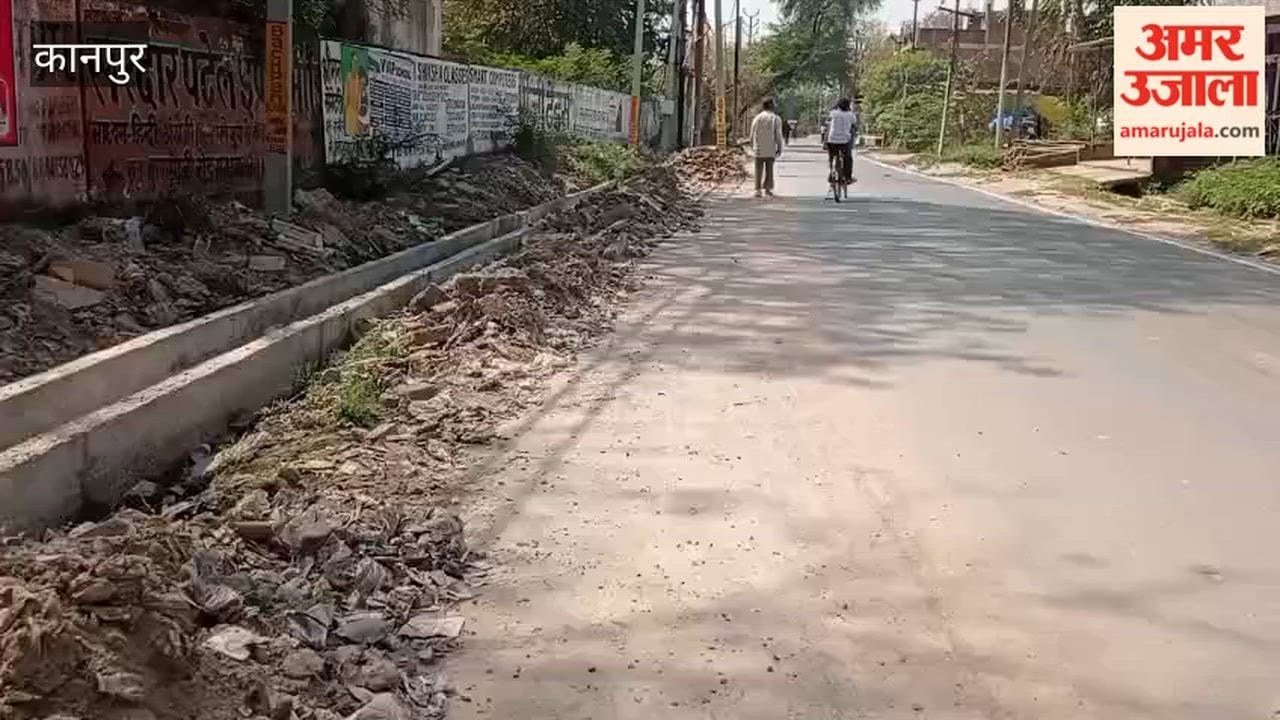 Kanpur: Excavated dirt on the road after drain construction becomes a problem