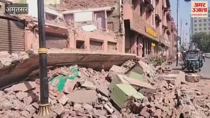 Building collapses in Amritsar worker buried under debris