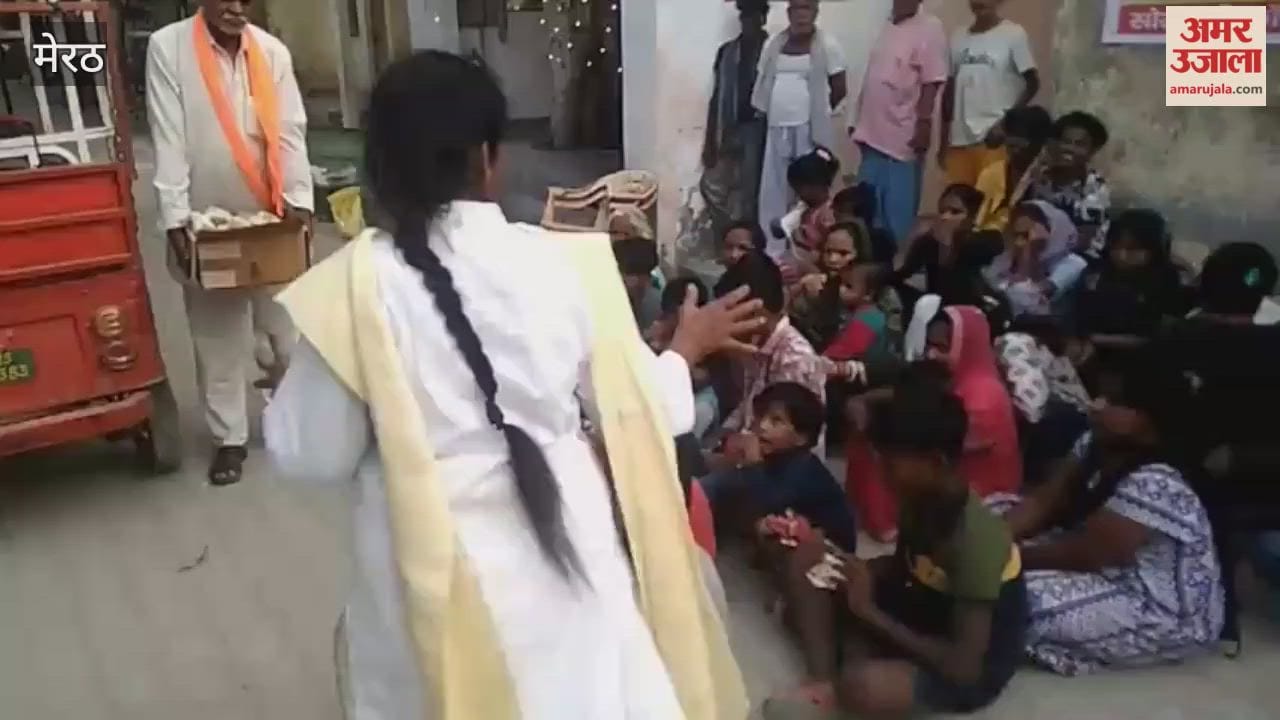 Meerut: Diwali celebrated in Sant Sai Leprosy Ashram