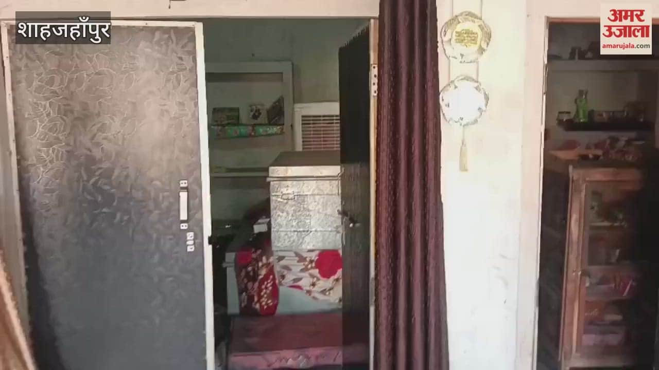 Thieves targeted a closed house in Nigohi shahjahanpur