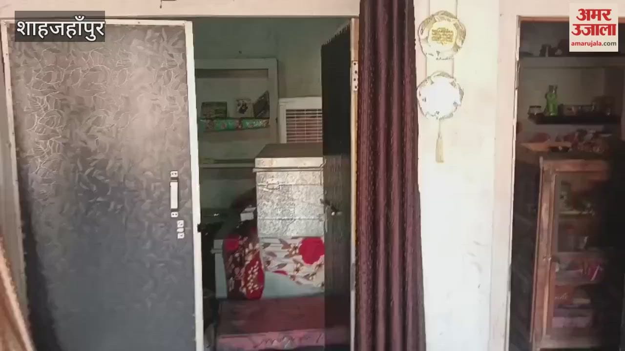 Thieves targeted a closed house in Nigohi shahjahanpur