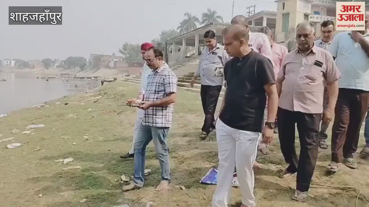 members of the Prithvi Sanstha worshipped an owl in Shahjahanpur