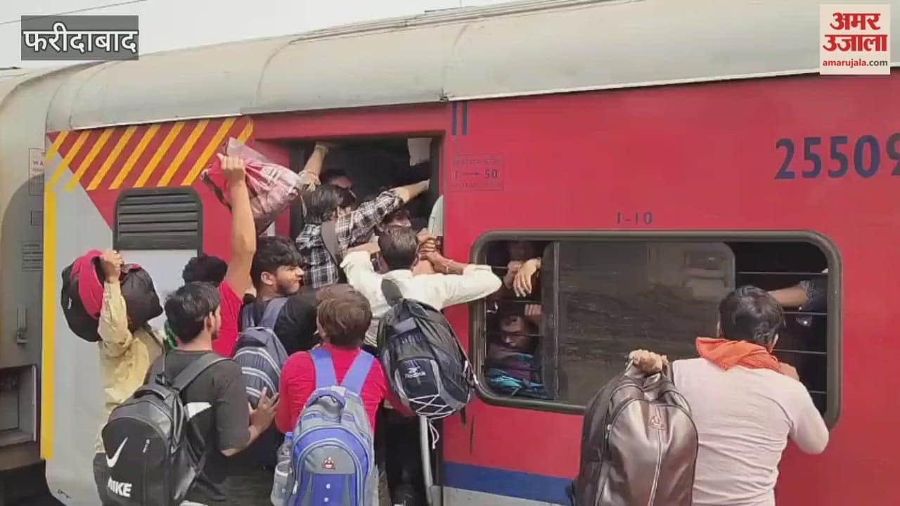 Passengers throng Old Faridabad Railway Station to go home for Diwali