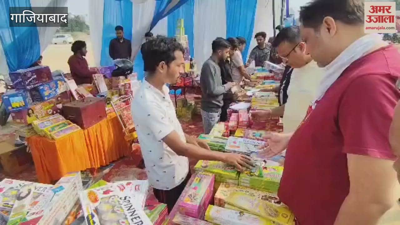 Firecracker shops set up at the Ramlila ground in Vasundhara, Ghaziabad