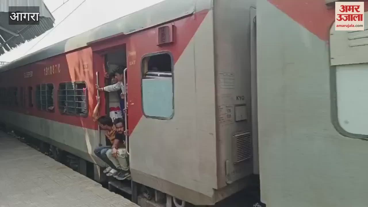 No seats available on trains during the festival