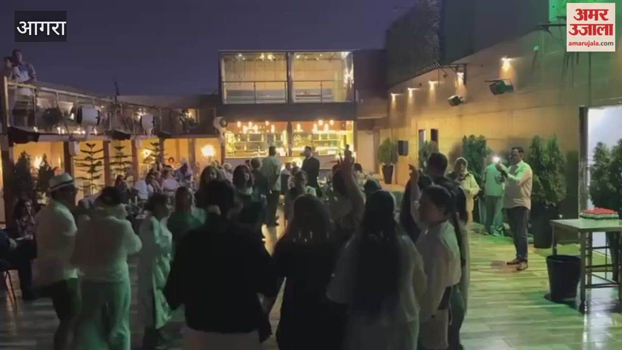 Foreign Guests Celebrate Diwali Under the Shadow of the Taj with Music, Dance, and Fireworks