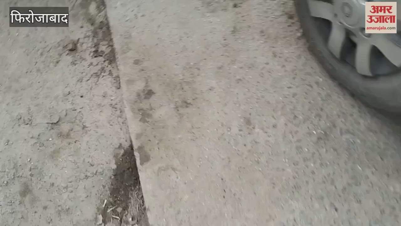 Two parties clashed on road after their vehicles collided