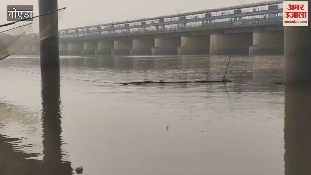 Preparations for Chhath in Noida Chhath devotees will offer Arghya to Sun in clean water Yamuna