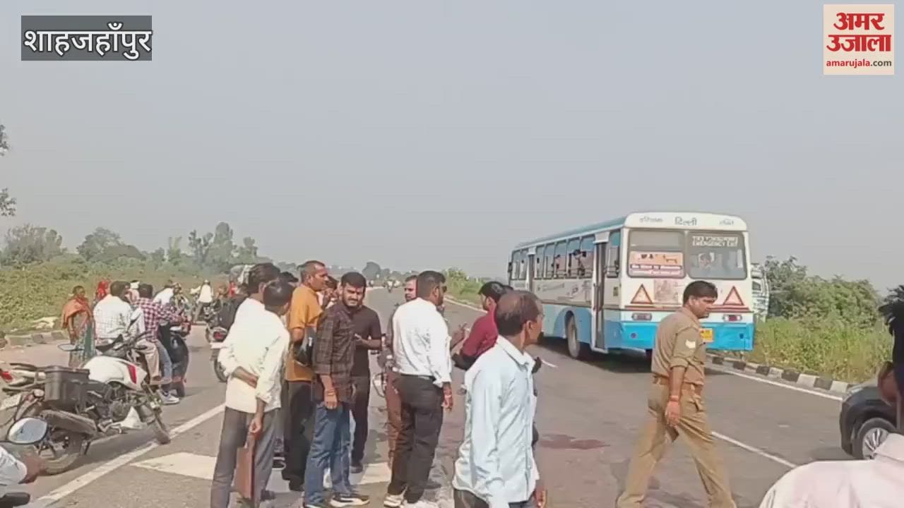 man riding a motorcycle died after his neck cut by Chinese manjha