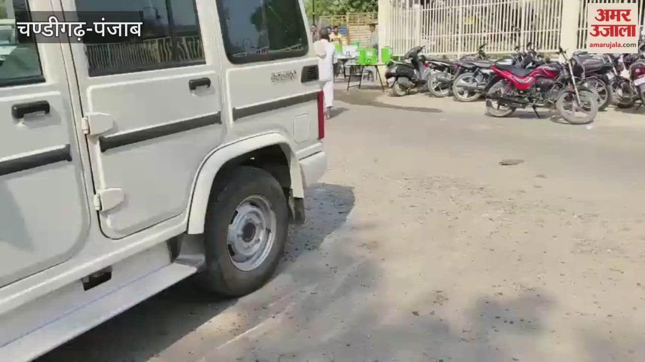 Pilgrims going to Beas are upset as the Jammu Tawi Express train is not running from Firozpur Cantonment station.