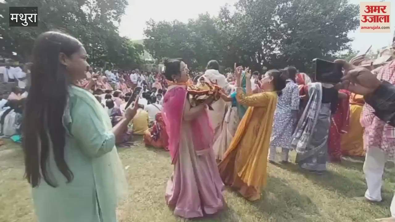 Massive Devotee Turnout on Govardhan Puja