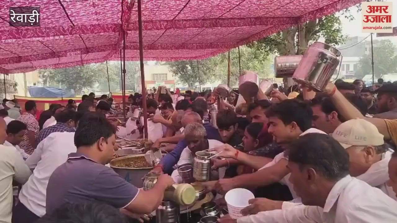 Crowds gathered at temples in Rewari to receive Annakut Prasad