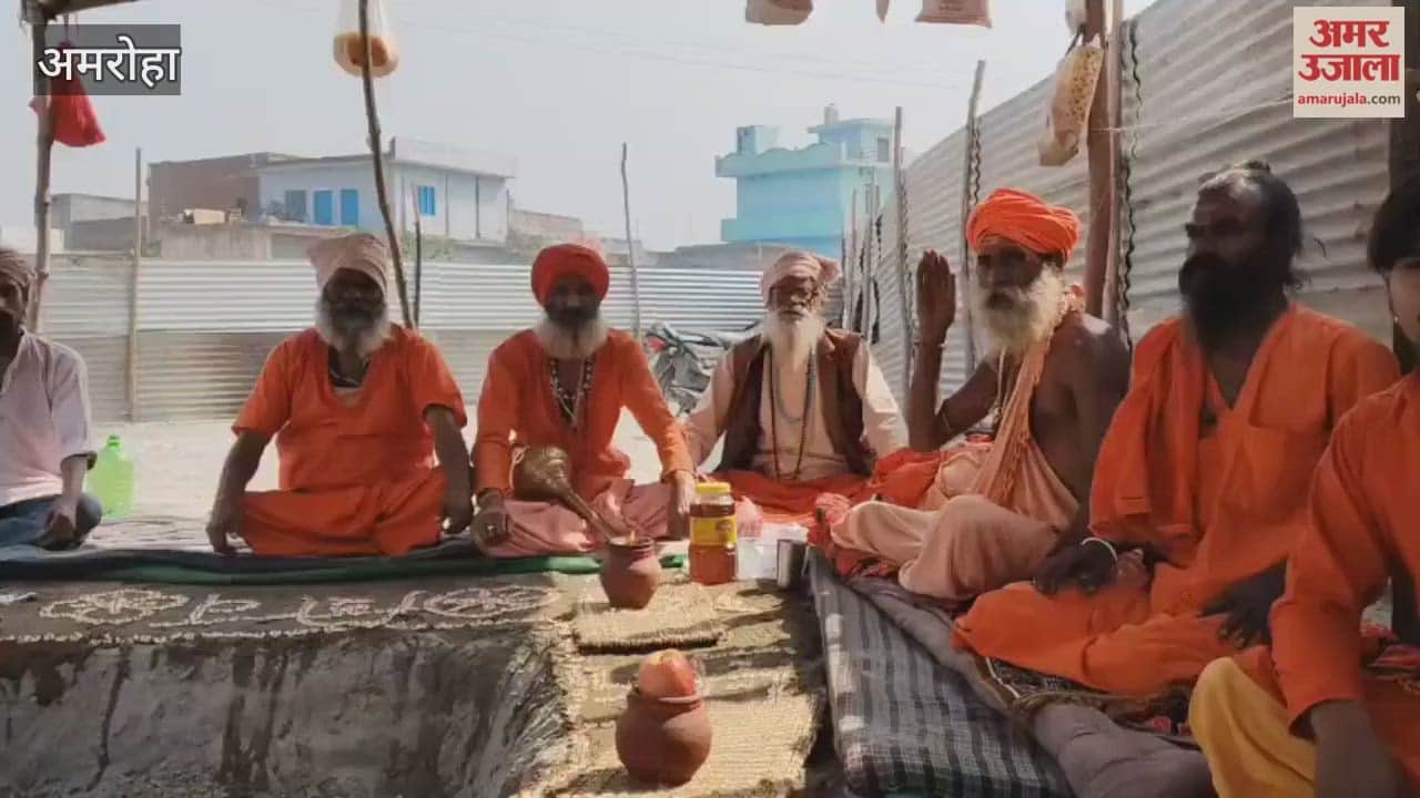 Preparations for the royal bath with Peshwai at Tigri Ganga Fair