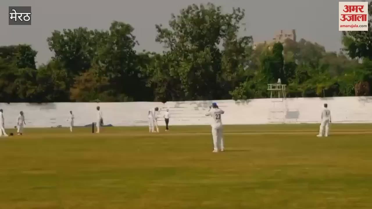 Meerut: Match between UP and Karnataka starts