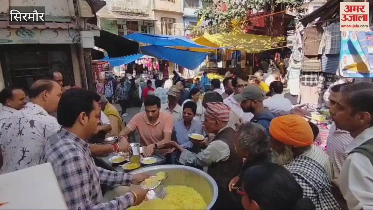 Sirmaur Khera temple committee distributed prasad at Bada Chowk
