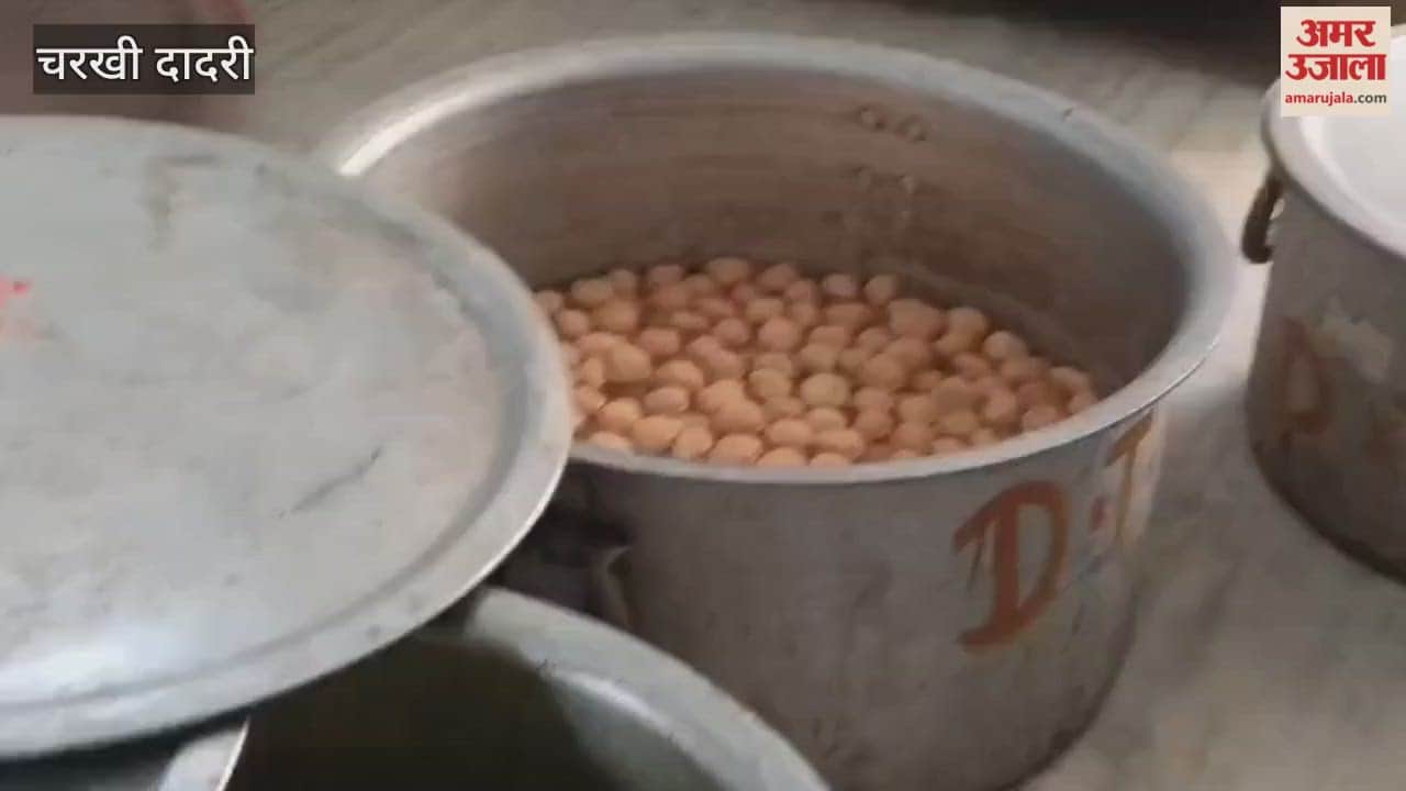 huge Annakut Bhandara was organised at the new grain market in Charkhi-Dadri, with devotees thronging the area.