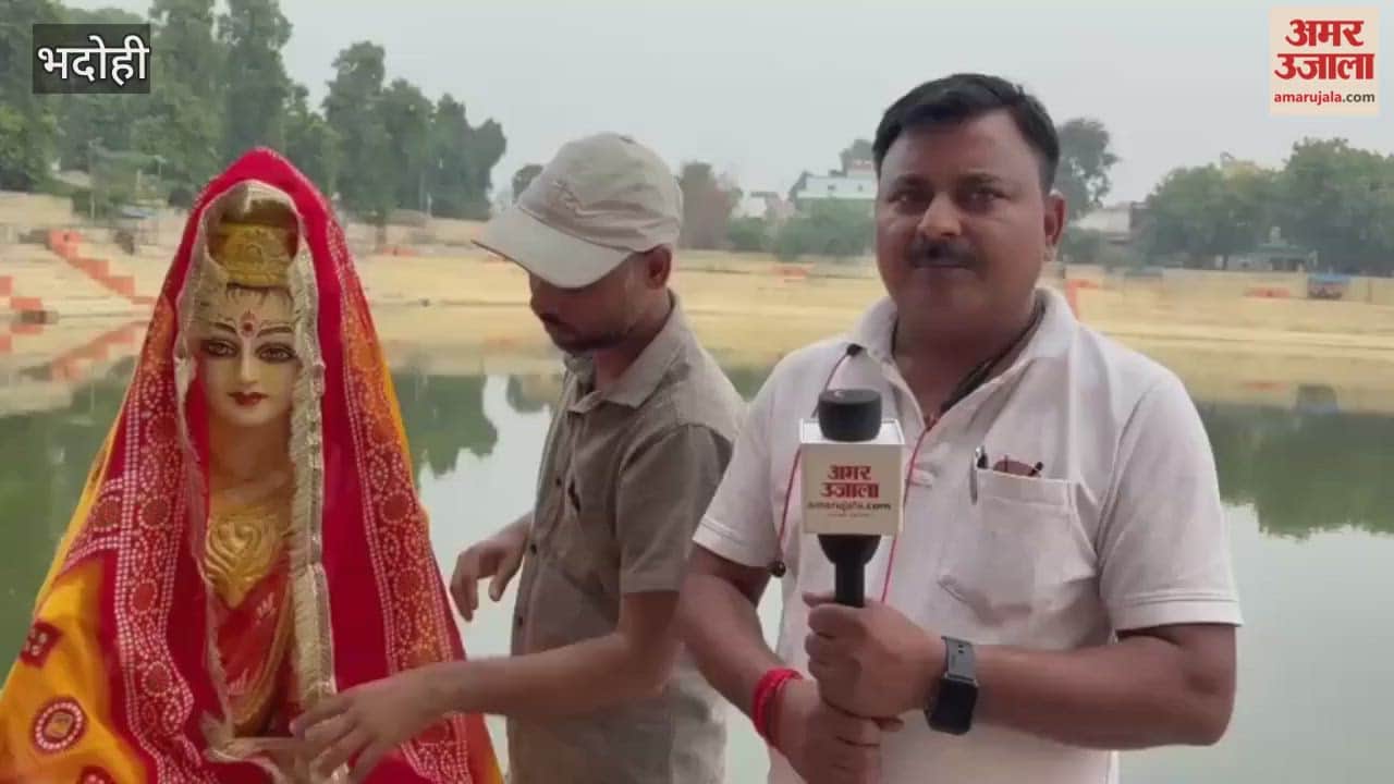 fasting women went to ghats and performed ritualistic worship of altar
