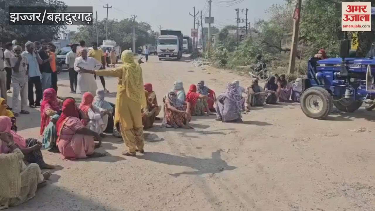 Women blocked roads in Bahadurgarh over drinking water shortage