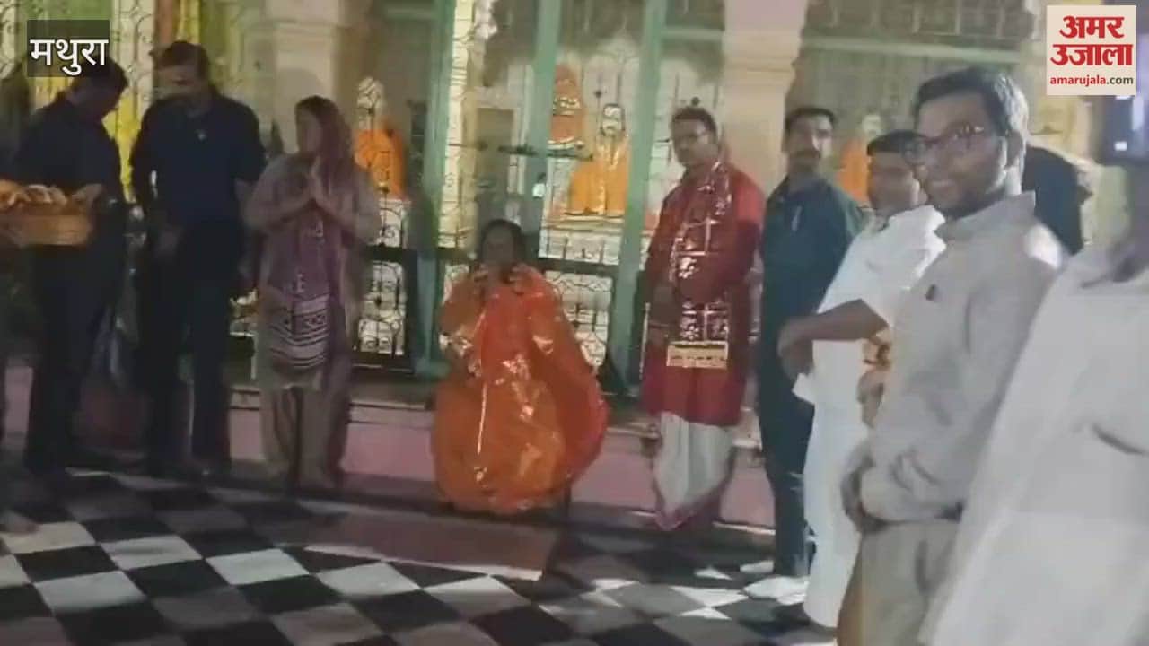 Uma Bharti considers Dauji Maharaj as her elder brother, visited him on Bhai Dooj and presented gifts