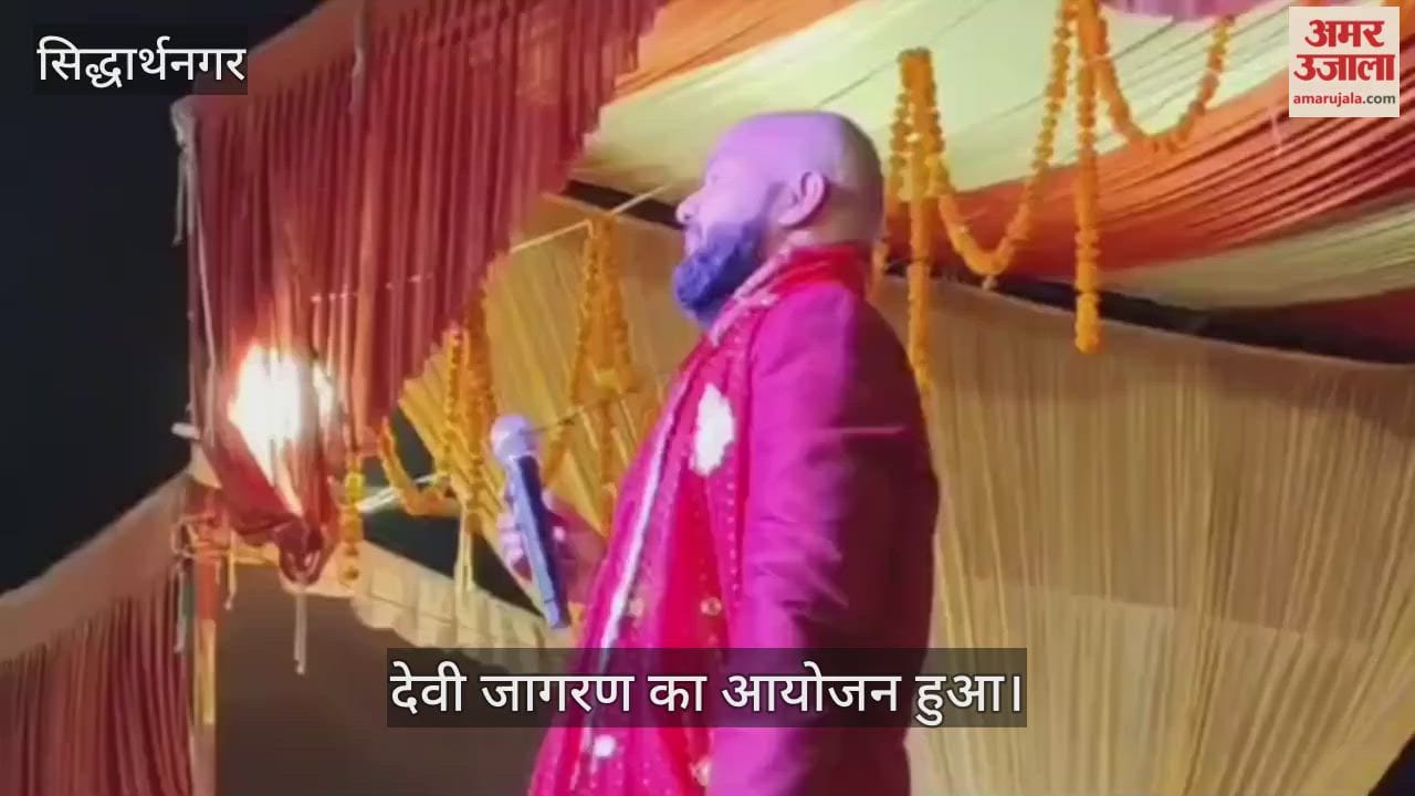 Devi Jagran: Audience danced all night to the devotional songs of Saifali Dwivedi and Vinay Mishra