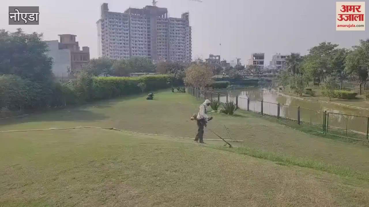 Cleanliness was done in Yamuna City regarding Chhath festival