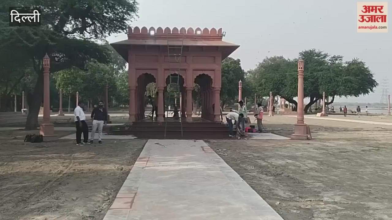 Preparations underway for Chhath Puja at Vasudev Ghat in Delhi