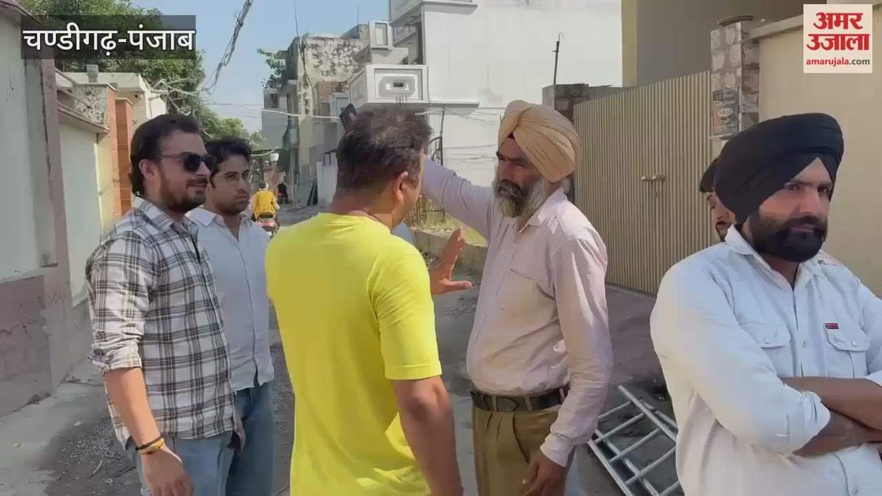 33 KV high voltage wire broke and fell in a locality in Pathankot