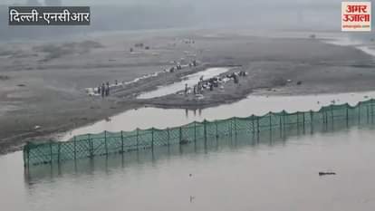 Chhath festival begins with devotees taking bath and eating at Chhath Ghat in ITO