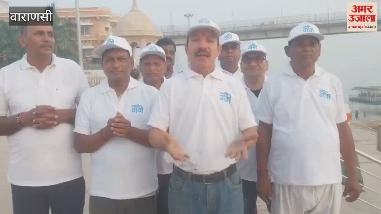 Before Chhath garbage spread on banks of Ganga was cleaned
